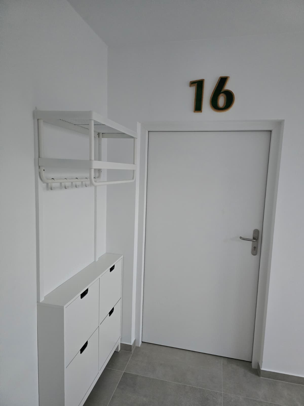 Apartament 16